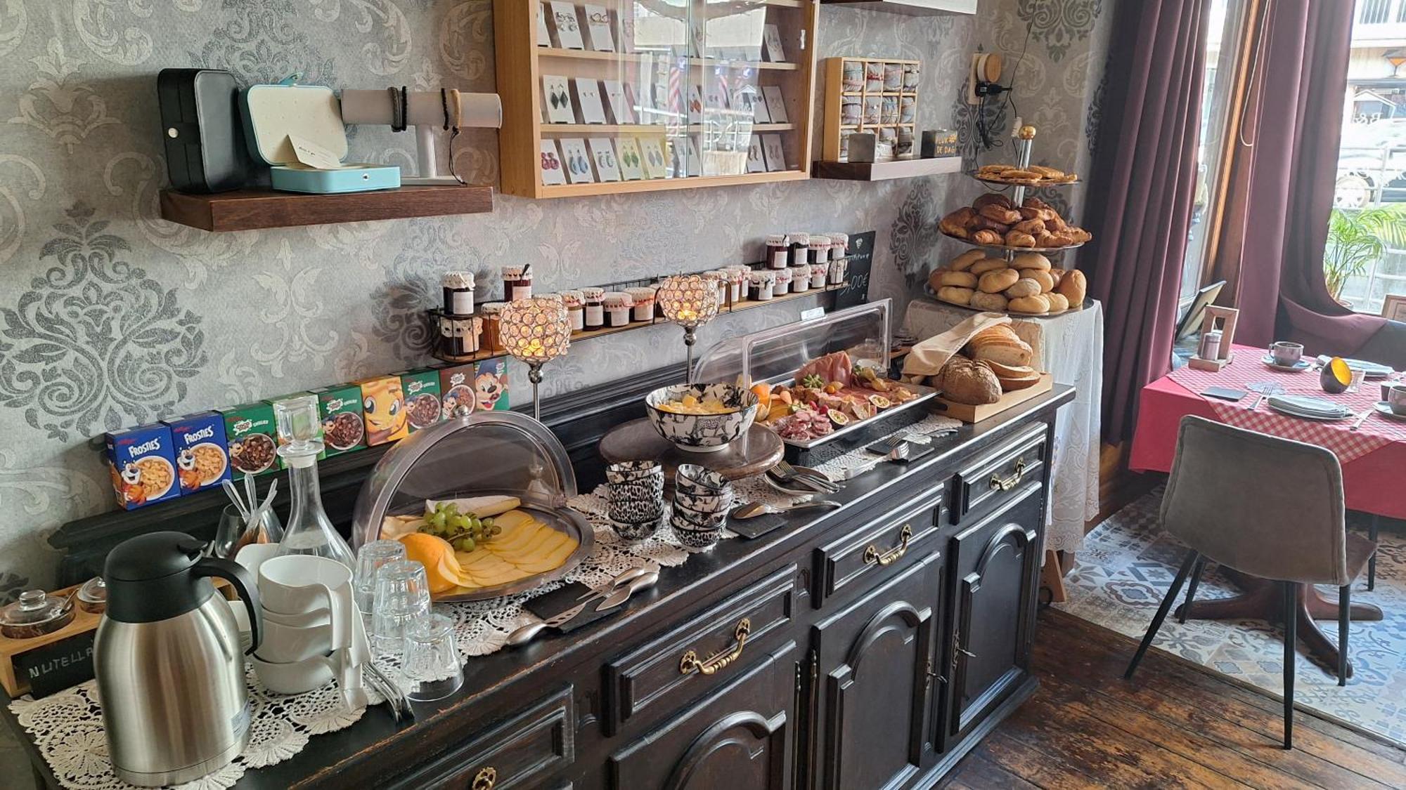 "Chez Ba'Nus" Bed & Breakfast Blankenberge Bagian luar foto